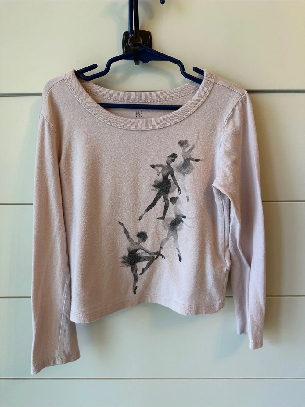 GAP Pale Pink Ballerina Graphic Crewneck tee size 6-7